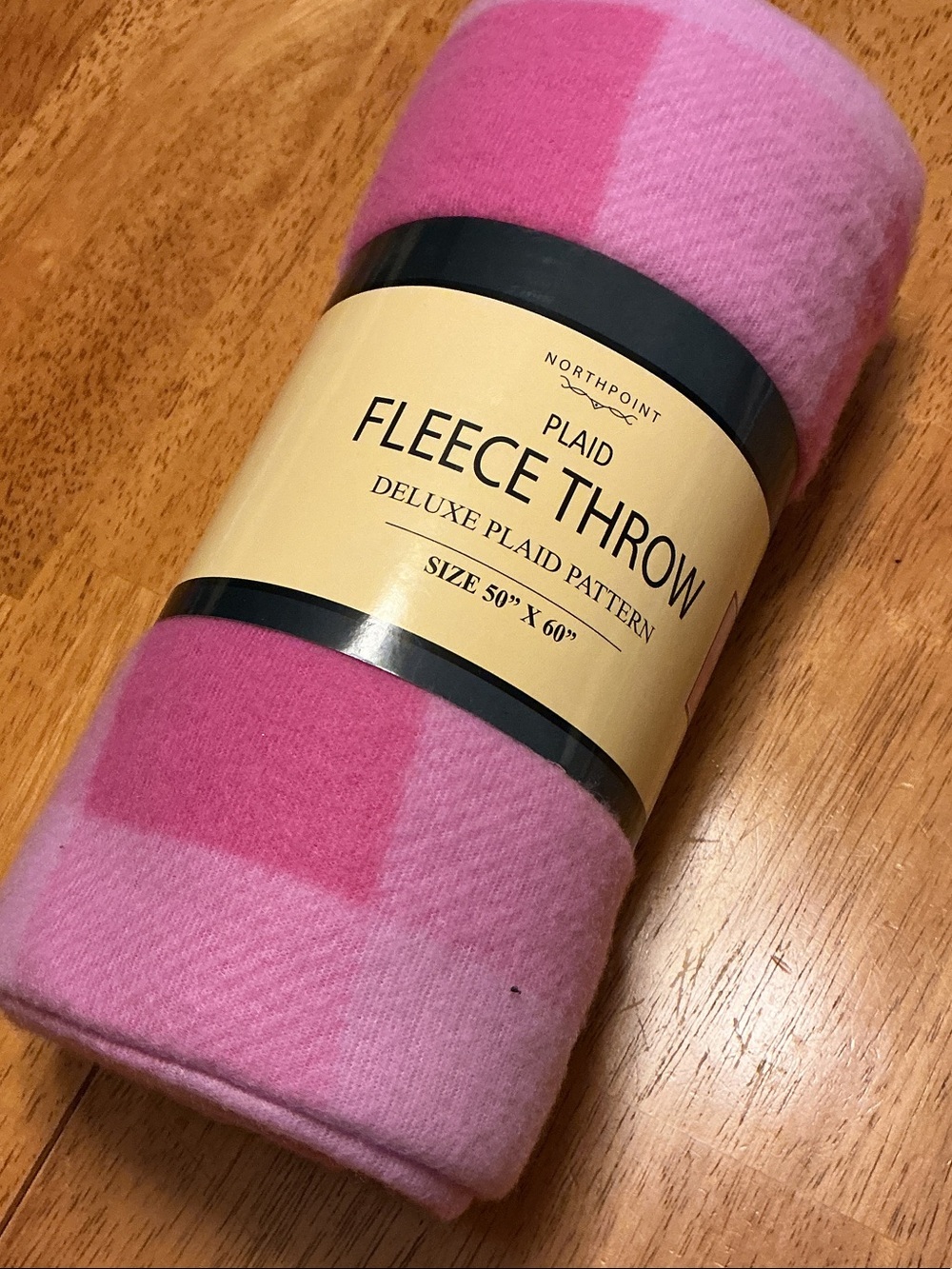 Northpoint Plaid Fleece Throw - Pink Plaid (Never Used)